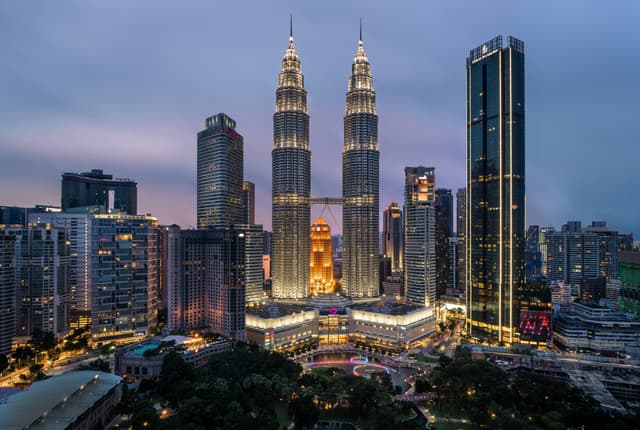 4 NIGHTS 5 DAYS MALAYSIA
