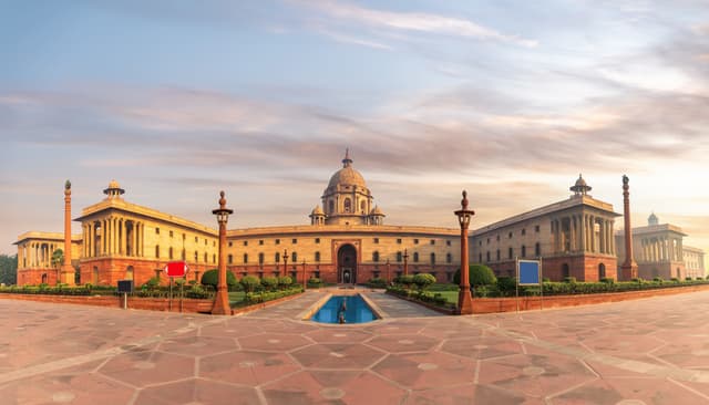 DELHI-SHIMLA-CHANDIGARH-DELHI                  
